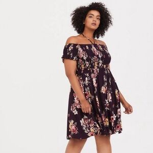 NWT Torrid plus size 2 Burgundy Purple Floral Halter Smocked Halter Dress‎ 18-20